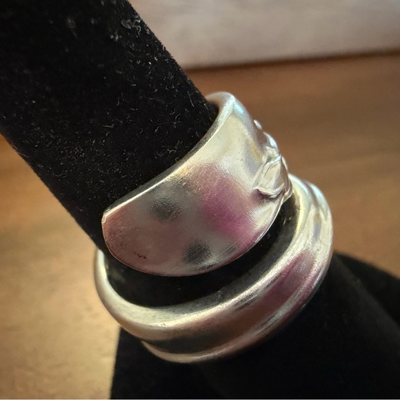 Wrap Spoon Ring - Picture 4 of 13